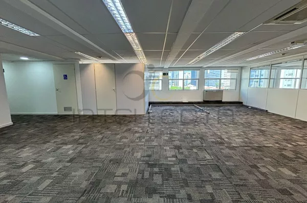 Conjunto Comercial de Alto Padrão com 300m² – Bela Vista