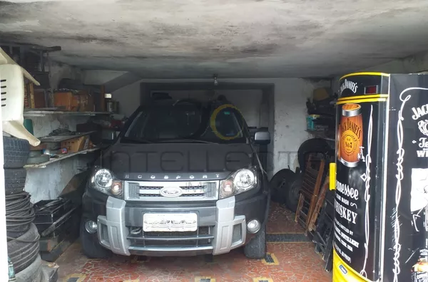 - Casa térrea para venda 2 quartos, 1 vaga de garagem, quintal e casa de fundos térrea com 2 quartos - Vila Mariana - São Paulo