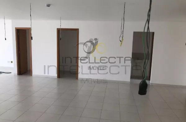 Oportunidade Imperdível! Prédio Reformado em Rua Comercial Movimentada!