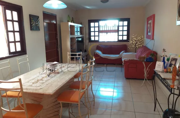 Sobrado para venda 4 quartos (2 suítes), churrasqueira, 2 vagas de garagem, Parque Jabaquara São Paulo