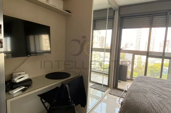 Lindo studio localizado na Vila Mariana, moderno e com varanda.