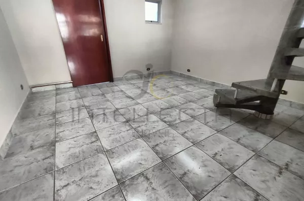 Charmoso Sobrado a 3 Quadras da Linha Verde do Metrô e Terminal Sacomã