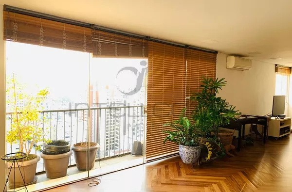 Apartamento de Alto Padrão com Vista Incrível para o Pôr do Sol - Jardins!