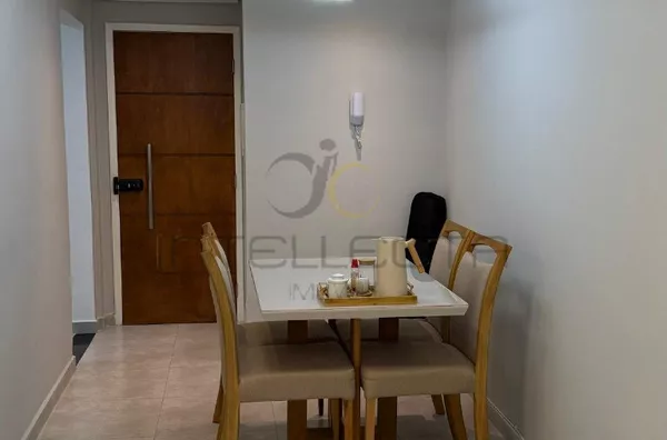  Apartamento Reformado com Quintal Privativo – 5 min do metrô Liberdade!