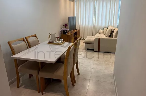  Apartamento Reformado com Quintal Privativo – 5 min do metrô Liberdade!