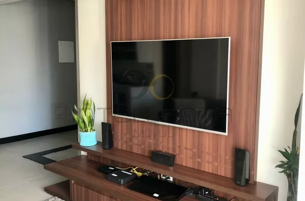 Apto. Andar alto próximo ao Metrô Vila Mariana