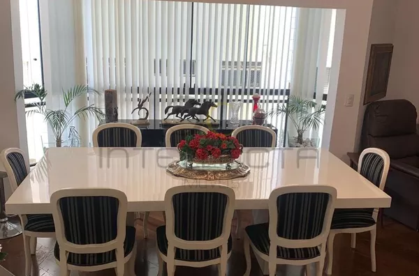 Excelente apartamento de 144 m² com 3 suítes e 3 vagas!