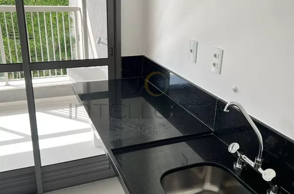 Apto. Novo no contra piso próximo aos Metros São Paulo e Santa Cruz.