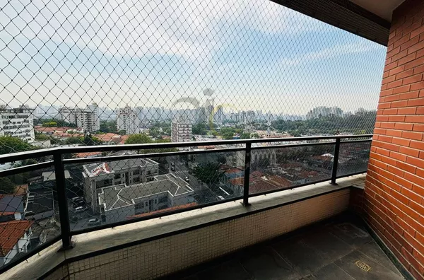 Apartamento 110m² com vista espetacular e acabamento em madeira!