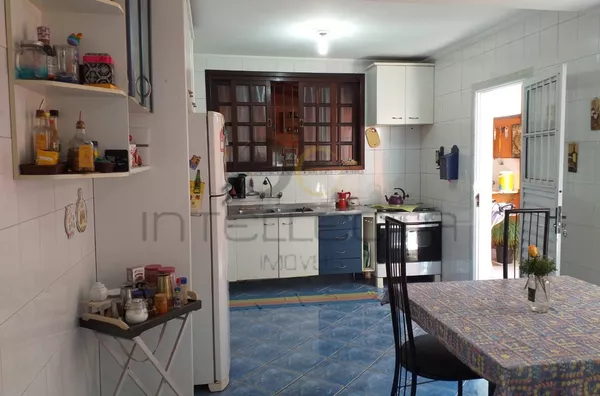 Sobrado para venda 4 quartos (2 suítes), churrasqueira, 2 vagas de garagem, Parque Jabaquara São Paulo