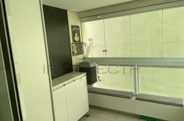 Aconchegante apartamento à venda na Aclimação – Porteira Fechada