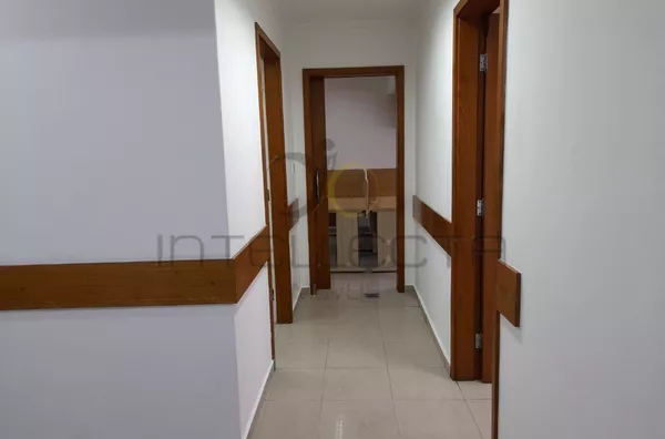 Conjunto comercial semi mobiliado para venda e aluguel, 3 salas, ar condicionado, 2 vagas - Liberdade, São Paulo
