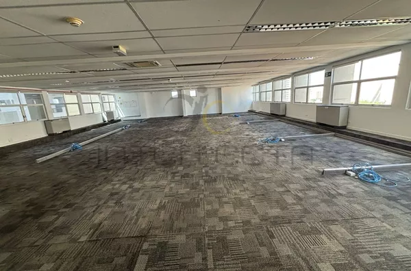 Conjunto Comercial de Alto Padrão com 300m² – Bela Vista