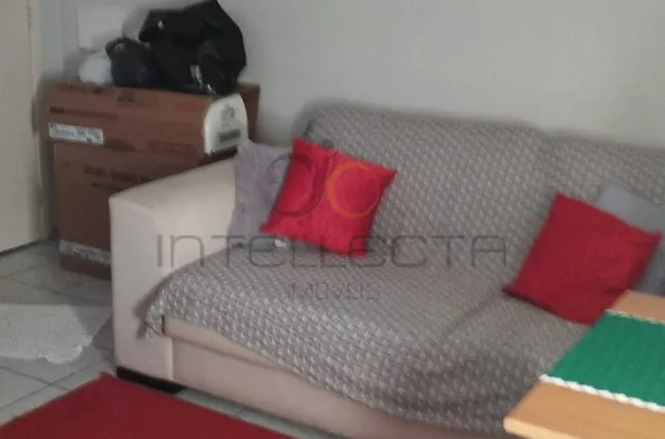 Apartamento claro e arejado à venda em São Vicente