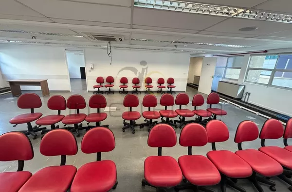 Conjunto Comercial de Alto Padrão com 300m² – Bela Vista