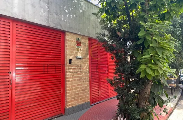 Linda Casa Versátil - Comercial ou Residencial no Jardim Vila Mariana