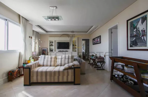 Apartamento de Alto Padrão com Vista Privilegiada para o Parque da Independência e Museu do Ipiranga