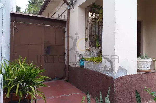 - Casa térrea para venda 2 quartos, 1 vaga de garagem, quintal e casa de fundos térrea com 2 quartos - Vila Mariana - São Paulo