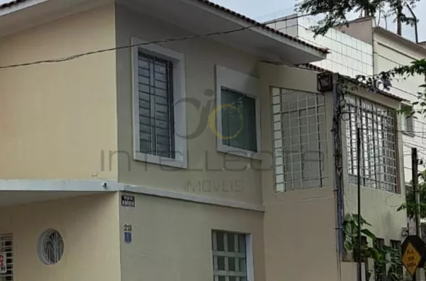 Casa Comercial para Locação na Aclimação – Espaço e Funcionalidade em 264 m²