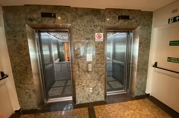 Sala comercial em andar para aluguel,  Cerqueira César, São Paulo