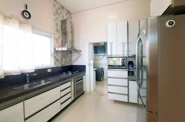 Casa em condomínio para venda 3 quarto(s),  Residencial Mont' Alcino, Valinhos