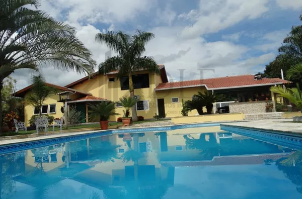 Casa em condomínio para venda, condomínio fechado de alto nível Holambra