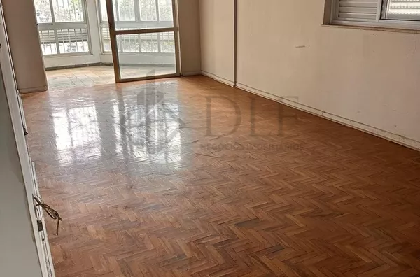 Apartamento para venda, 2 quarto(s), Localizado no Centro De Campinas