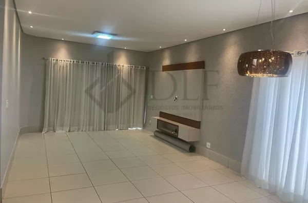 Casa em condomínio para aluguel, 4 quarto(s),  Swiss Park, Campinas