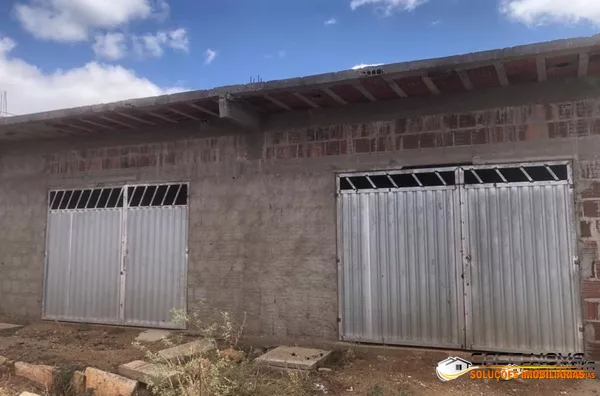 CASA NO LOTEAMENTO GONÇALVES A VENDA EM SUMÉ-PB