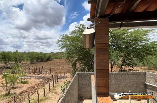 MAIS TERREO A POIS O MURO 