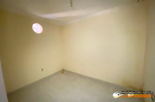 Oportunidade Única no Centro de Monteiro – Imóvel Amplo para Comércio ou Investimento