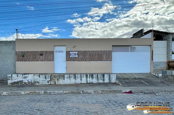 CASA À VENDA NA RUA HONÓRIO LOPES EM MONTEIRO PB