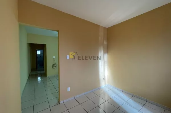 Casa - Bairro do Estádio