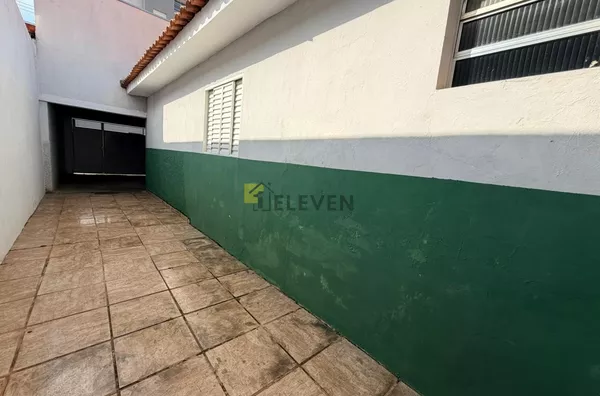 Casa para locação e venda - Vila Cristina