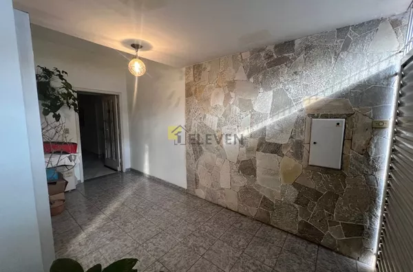 CASA À VENDA- CENTRO