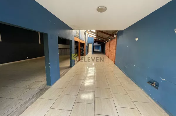 Barracão Comercial - Centro