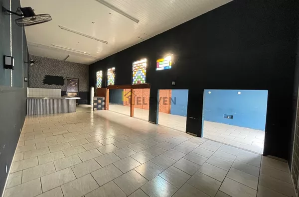 Barracão Comercial - Centro