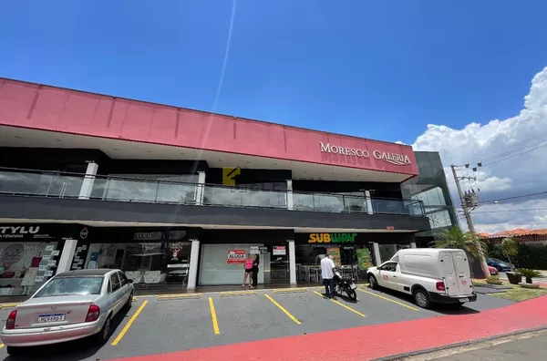 Sala comercial - Galeria Moresco