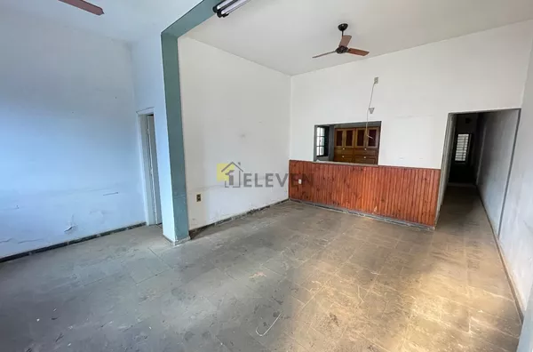 Casa Comercial - Centro