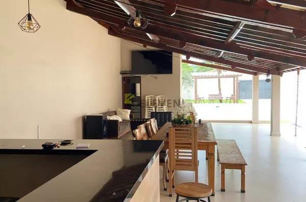 Casa - Santa Gertrudes