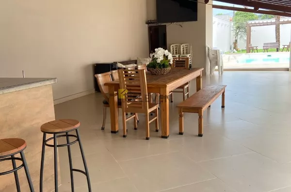 Casa - Santa Gertrudes