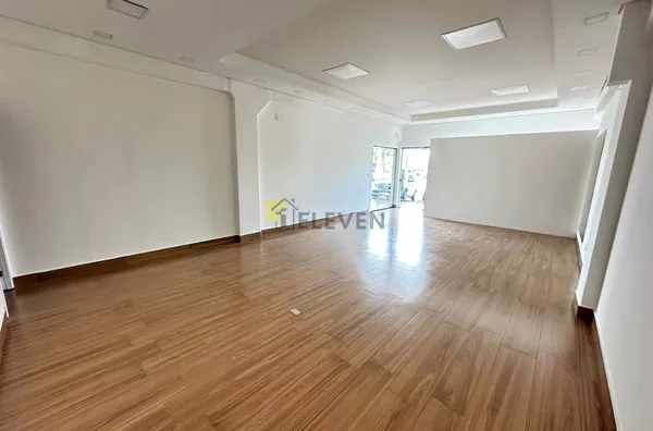 Sala comercial - Galeria Moresco