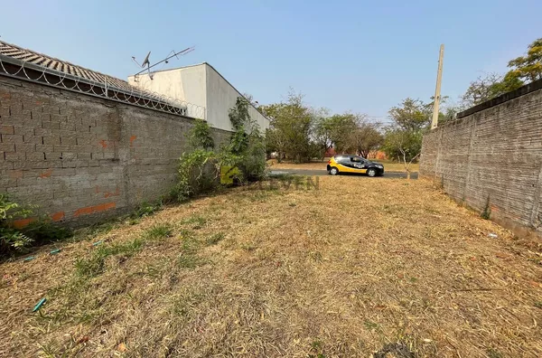 Terreno - Jardim Santa Clara II