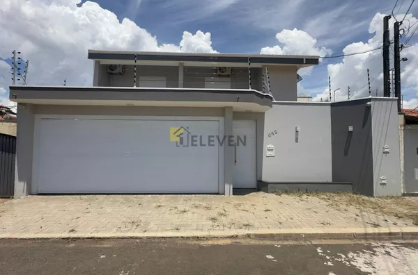 Sobrado para  e , 3 quarto(s),  Jardim Floridiana, Rio Claro