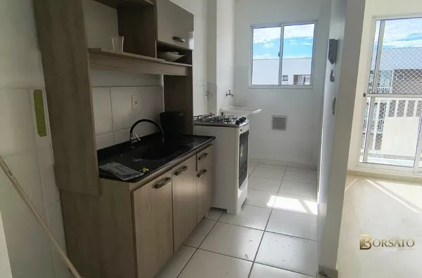Apartamento com 02 dormitórios em Uvaranas