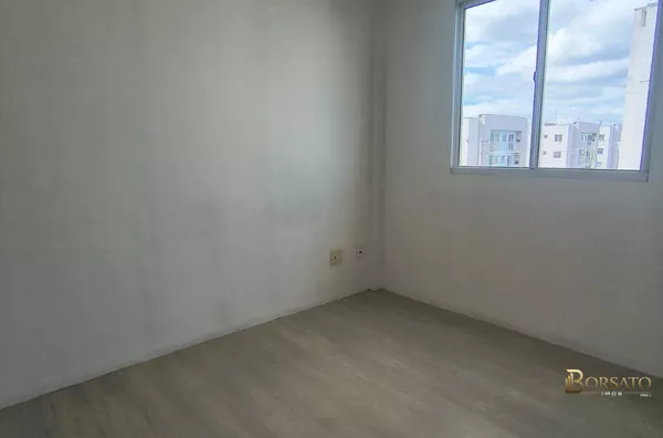 Apartamento com 02 dormitórios em Uvaranas