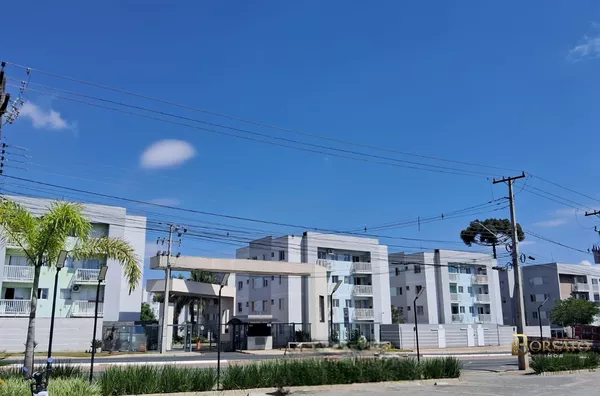 Apartamento com 02 dormitórios em Uvaranas