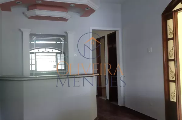 Casa 3/4, com garagem, área gourmet, quintal, canil bairro Barbosa Lage