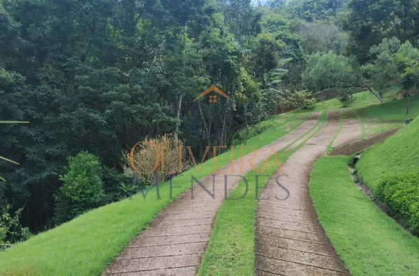 Vendo Sítio com 20 mil m² de luxo - com acesso exclusivo a água em Ewbank da Câmara