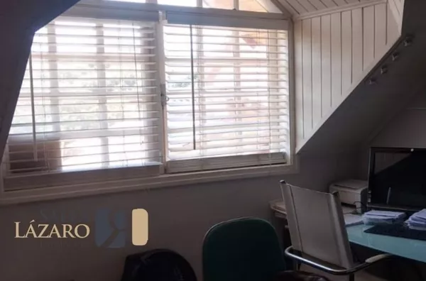 Casa em condomínio na Via Rosália